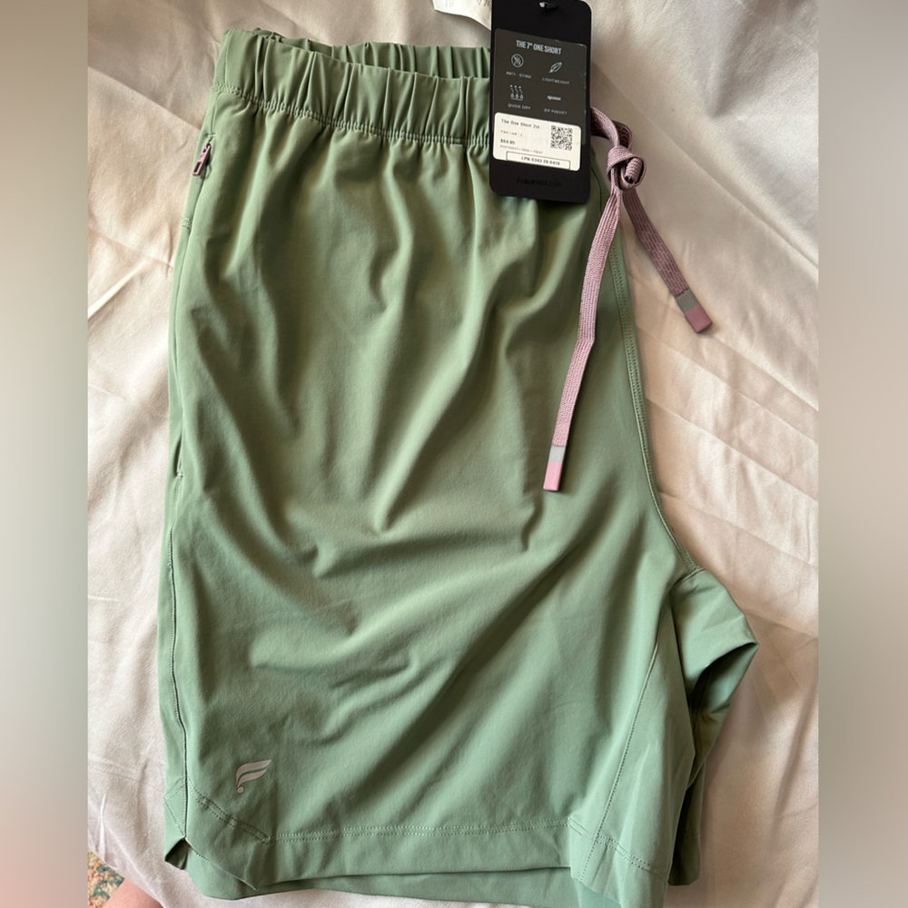 7” One Short NWT